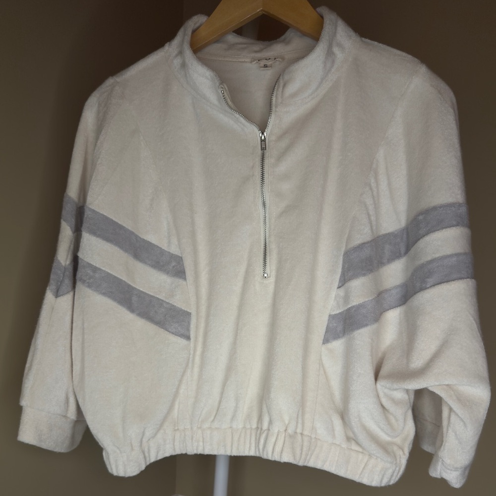 POL!! POL!!! Cream & Grey Velour Crop Quarter Sleeve Zip-Up Track Pullover - Picture 2 of 6